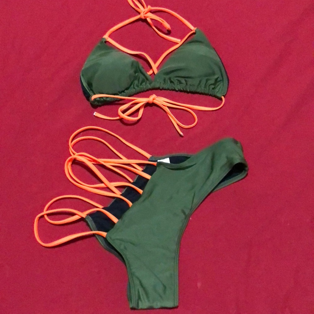 Size med. Green and orange bikini - Picture 1 of 1